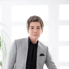 聆聽 チョン・テフ、觀看音樂影片、閱讀小傳、查看巡演日期等！