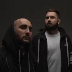 Poslechněte si interpreta СредиНас, sledujte hudební videa, přečtěte si životopis, podívejte se na data turné a další informace.