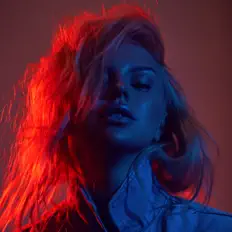 Escucha a STEFF-A, mira vídeos musicales, lee la biografía, consulta fechas de giras y mucho más.