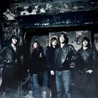 Ouça undefined, assista a videoclipes, leia a biografia, veja as datas das turnês e mais!