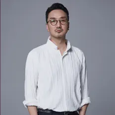 Listen to Lee Han Chul, watch music videos, read bio, see tour dates & more!