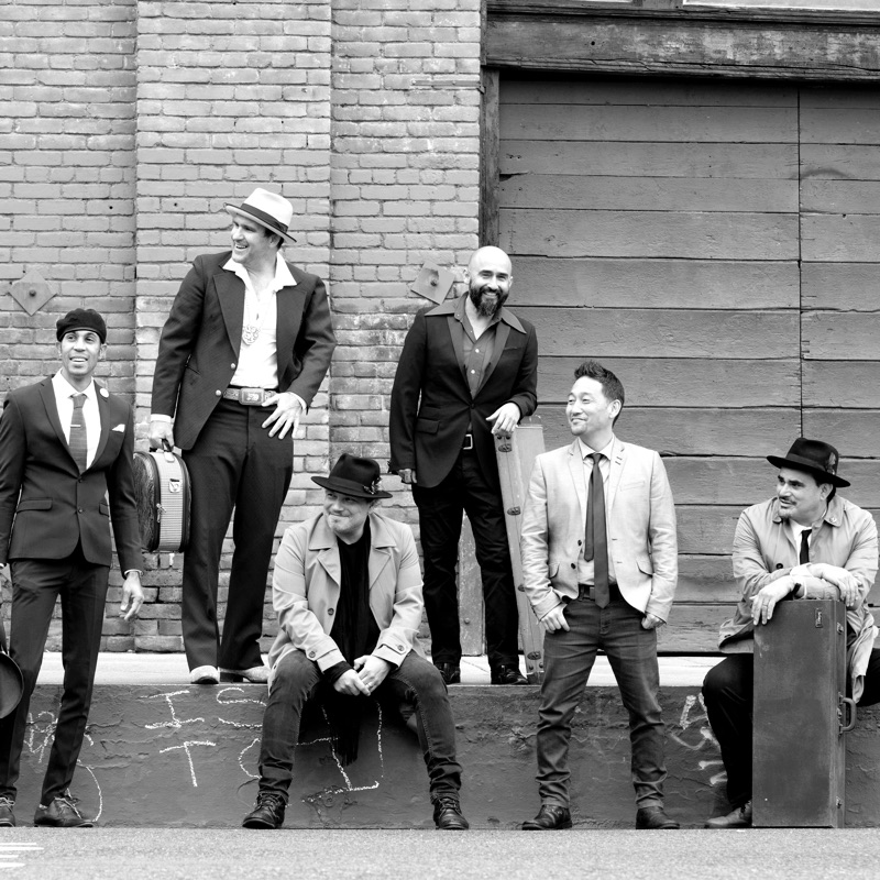 Ozomatli - Cumbia De Los Muertos