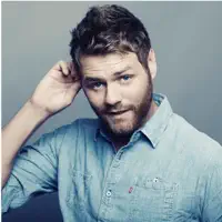 Écoutez undefined, regardez des vidéoclips, lisez la biographie, consultez les dates de tournée et plus encore !