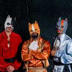 Mad Dogzを聴いたり、ミュージックビデオを鑑賞したり、経歴やツアー日程などを確認したりしましょう！