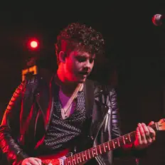 收听 Clay Melton、观看音乐视频、阅读小传、查看巡演日期等 ！