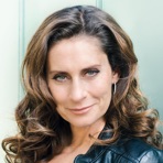 Pia Douwes
