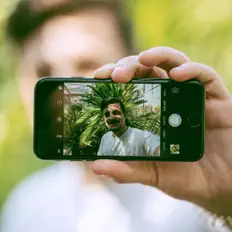 Poslechněte si interpreta Good Guy Boris, sledujte hudební videa, přečtěte si životopis, podívejte se na data turné a další informace.