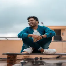 Abhilash Gupta सुनें, म्यूज़िक वीडियो देखें, बायो पढ़ें, दौरे की तारीखें और बहुत कुछ देखें!