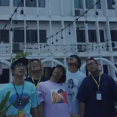The Biirthday Partyを聴いたり、ミュージックビデオを鑑賞したり、経歴やツアー日程などを確認したりしましょう！