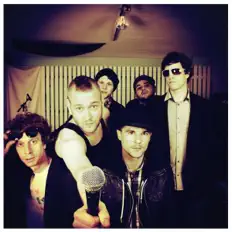 Dengarkan Mundartisten, tonton video musik, baca bio, lihat tanggal tur & lainnya!