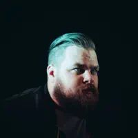 Escucha a undefined, mira videos musicales, lee su biografía, consulta las fechas de las gira y más.