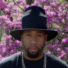 收听 Cameron J、观看音乐视频、阅读小传、查看巡演日期等 ！