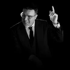 Yaakov Shwekey सुनें, म्यूज़िक वीडियो देखें, बायो पढ़ें, दौरे की तारीखें और बहुत कुछ देखें!