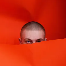 Poslechněte si interpreta bollywoodFM, sledujte hudební videa, přečtěte si životopis, podívejte se na data turné a další informace.