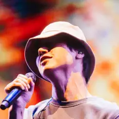 Listen to Li Zhi, watch music videos, read bio, see tour dates & more!