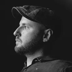 Rafael Lechowskiを聴いたり、ミュージックビデオを鑑賞したり、経歴やツアー日程などを確認したりしましょう！