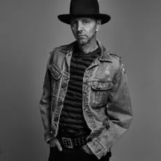 Ouve Alejo Stivel, vê vídeos de música, lê a biografia, vê as datas da digressão e muito mais!