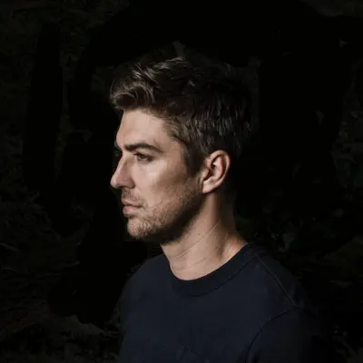 Listen to Eric Kinny, watch music videos, read bio, see tour dates & more!