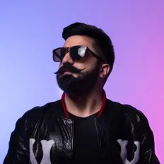 DJ Frenzyを聴いたり、ミュージックビデオを鑑賞したり、経歴やツアー日程などを確認したりしましょう！