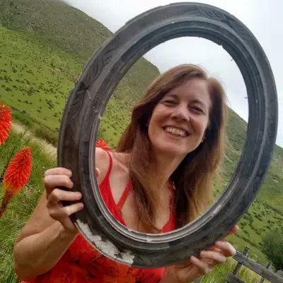 Listen to Mariana Baggio, watch music videos, read bio, see tour dates & more!