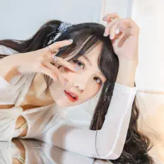 Listen to 楊曉帆, watch music videos, read bio, see tour dates & more!