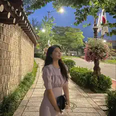 Écoutez JOOYOUNG, regardez des vidéoclips, lisez la biographie, consultez les dates de tournée et plus encore !