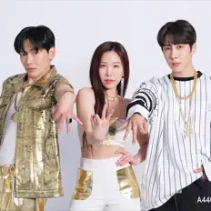 2남1녀을(를) 듣고, 뮤직 비디오를 보고, 약력을 읽고, 투어 일정 등을 확인하세요!