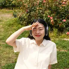 Ascolta Lee In Hye, guarda video musicali, leggi la biografia, vedi le date del tour & altro!