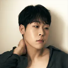 거노을(를) 듣고, 뮤직 비디오를 보고, 약력을 읽고, 투어 일정 등을 확인하세요!