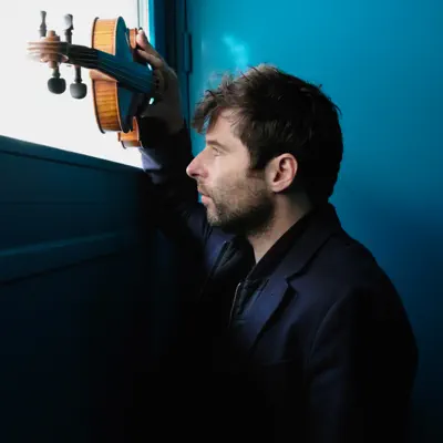 聆聽 Mathias Lévy、觀看音樂影片、閱讀小傳、查看巡演日期等！
