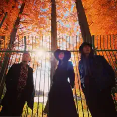 Ouça Sen no Akashi, assista a videoclipes, leia a biografia, veja as datas das turnês e mais!