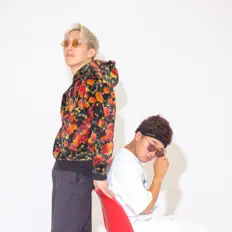 收听 ロッソ・ビ・アンコ、观看音乐视频、阅读小传、查看巡演日期等 ！