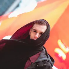 Écoutez ACRONИM, regardez des vidéoclips, lisez la biographie, consultez les dates de tournée et plus encore !