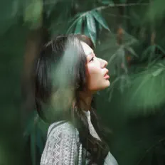 Ouve 林筱涵, vê vídeos de música, lê a biografia, vê as datas da digressão e muito mais!