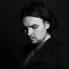 Escucha a Париии, mira videos musicales, lee su biografía, consulta las fechas de las gira y más.