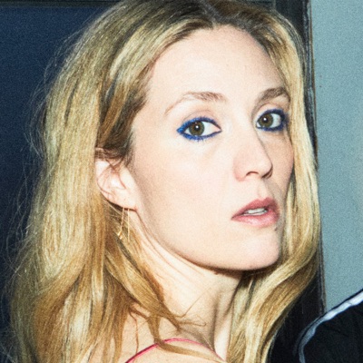 Listen to Evelyne Brochu, watch music videos, read bio, see tour dates & more!