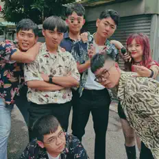 蘋果貓 सुनें, म्यूज़िक वीडियो देखें, बायो पढ़ें, दौरे की तारीखें और बहुत कुछ देखें!