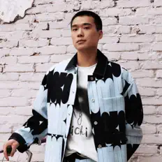 Listen to GengSihan, watch music videos, read bio, see tour dates & more!