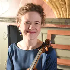 Escucha a Nadja Zwiener, mira videos musicales, lee su biografía, consulta las fechas de las gira y más.