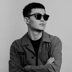 收听 Zhenis、观看音乐视频、阅读小传、查看巡演日期等 ！