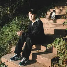 Park Ki Hunを聴いたり、ミュージックビデオを鑑賞したり、経歴やツアー日程などを確認したりしましょう！