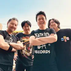 SONIC STONESを聴いたり、ミュージックビデオを鑑賞したり、経歴やツアー日程などを確認したりしましょう！