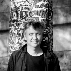 Ouve Antoine Sahler, vê vídeos de música, lê a biografia, vê as datas da digressão e muito mais!