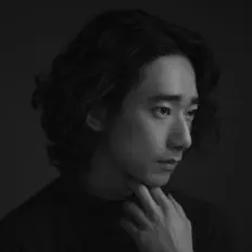 Écoutez Choi Jin Young, regardez des vidéoclips, lisez la biographie, consultez les dates de tournée et plus encore !