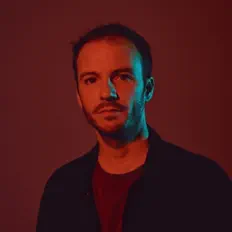 收听 Benoît Dorémus、观看音乐视频、阅读小传、查看巡演日期等 ！