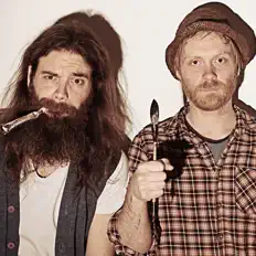 Hör dir The Pighounds an, schau dir Musikvideos an, lies die Biografie, finde Tourdaten und mehr!