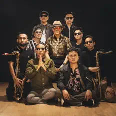 Dengarkan RYOTJONES, tonton video musik, baca bio, lihat tanggal tur & lainnya!