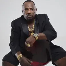 Ouça Mr. Catra, assista a videoclipes, leia a biografia, veja as datas das turnês e mais!