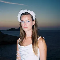 Listen to Louisadonna, watch music videos, read bio, see tour dates & more!
