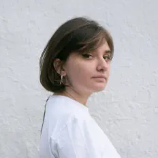 Dengarkan Venga, Bea, tonton video musik, baca bio, lihat tanggal tur & lainnya!